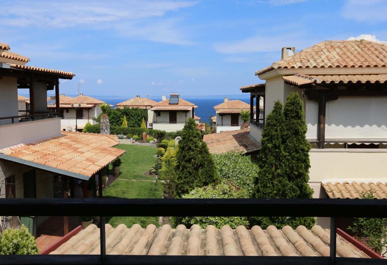 Porto Thea Alexandra Shared Pool Villa, Afytos Exterior photo