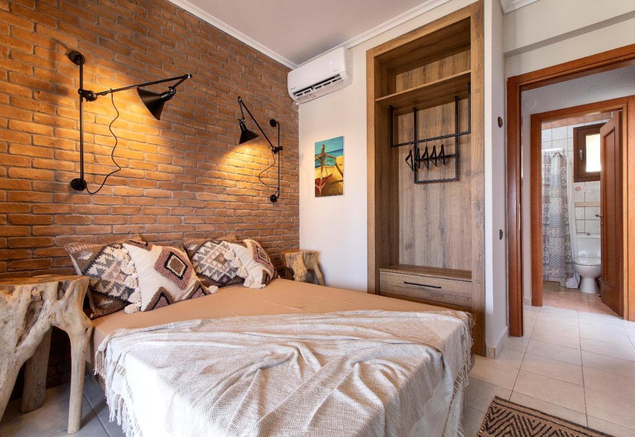 Porto Thea Alexandra Shared Pool Villa, Afytos Exterior photo